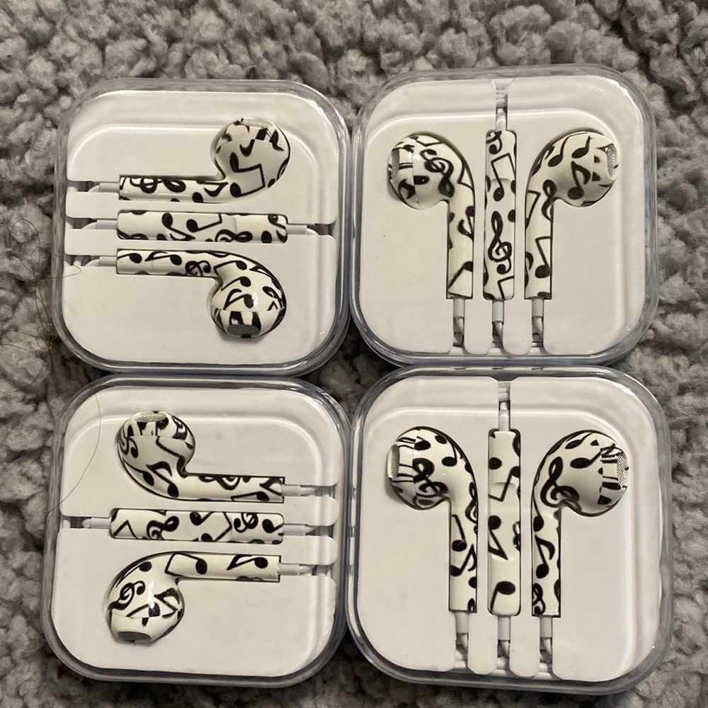 Ear buds with built n mic. & case